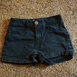 SO brand Black Short-shorts. Size 1.